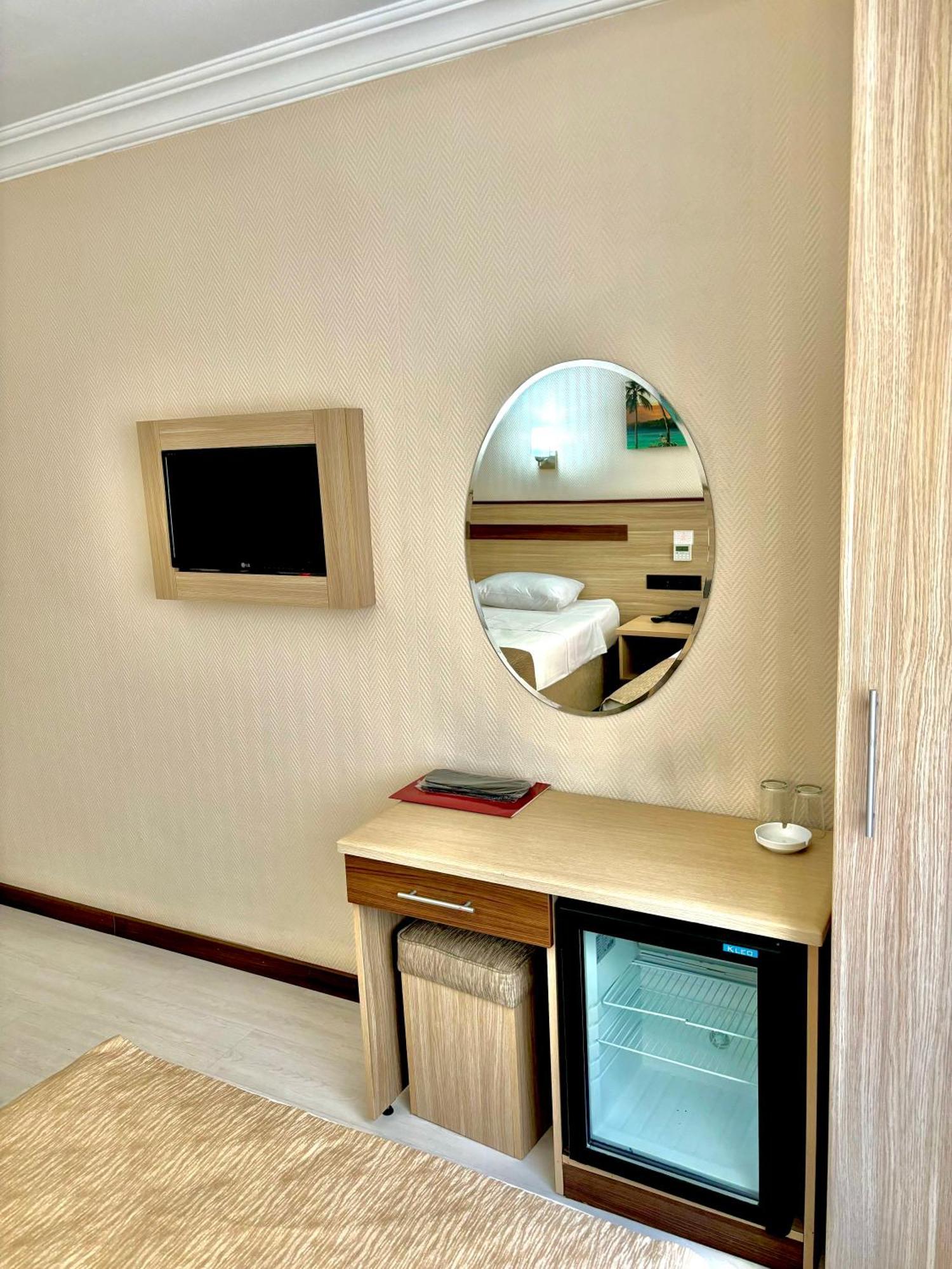 Gold Hotel Istanbul Bagian luar foto