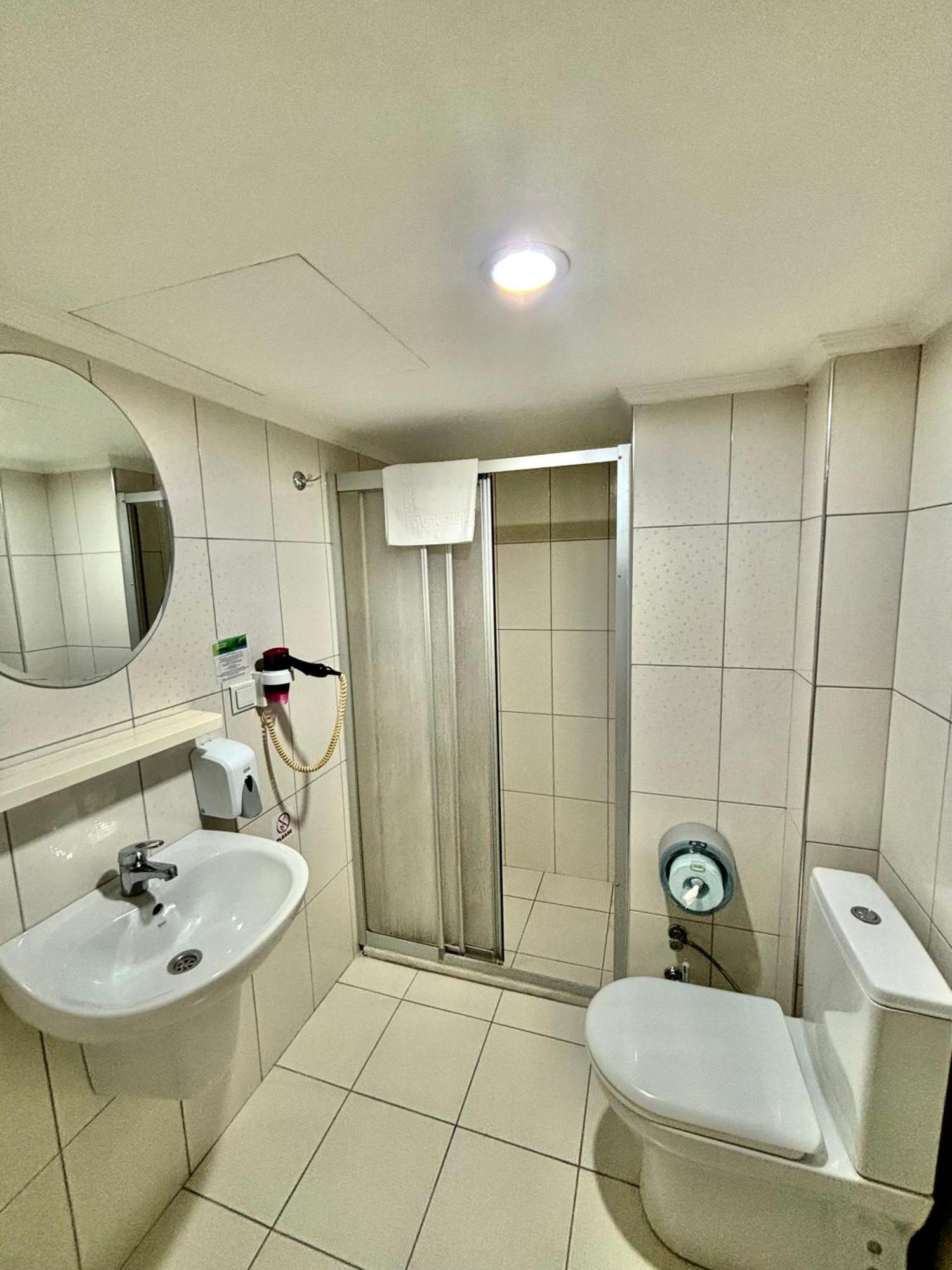 Gold Hotel Istanbul Bagian luar foto