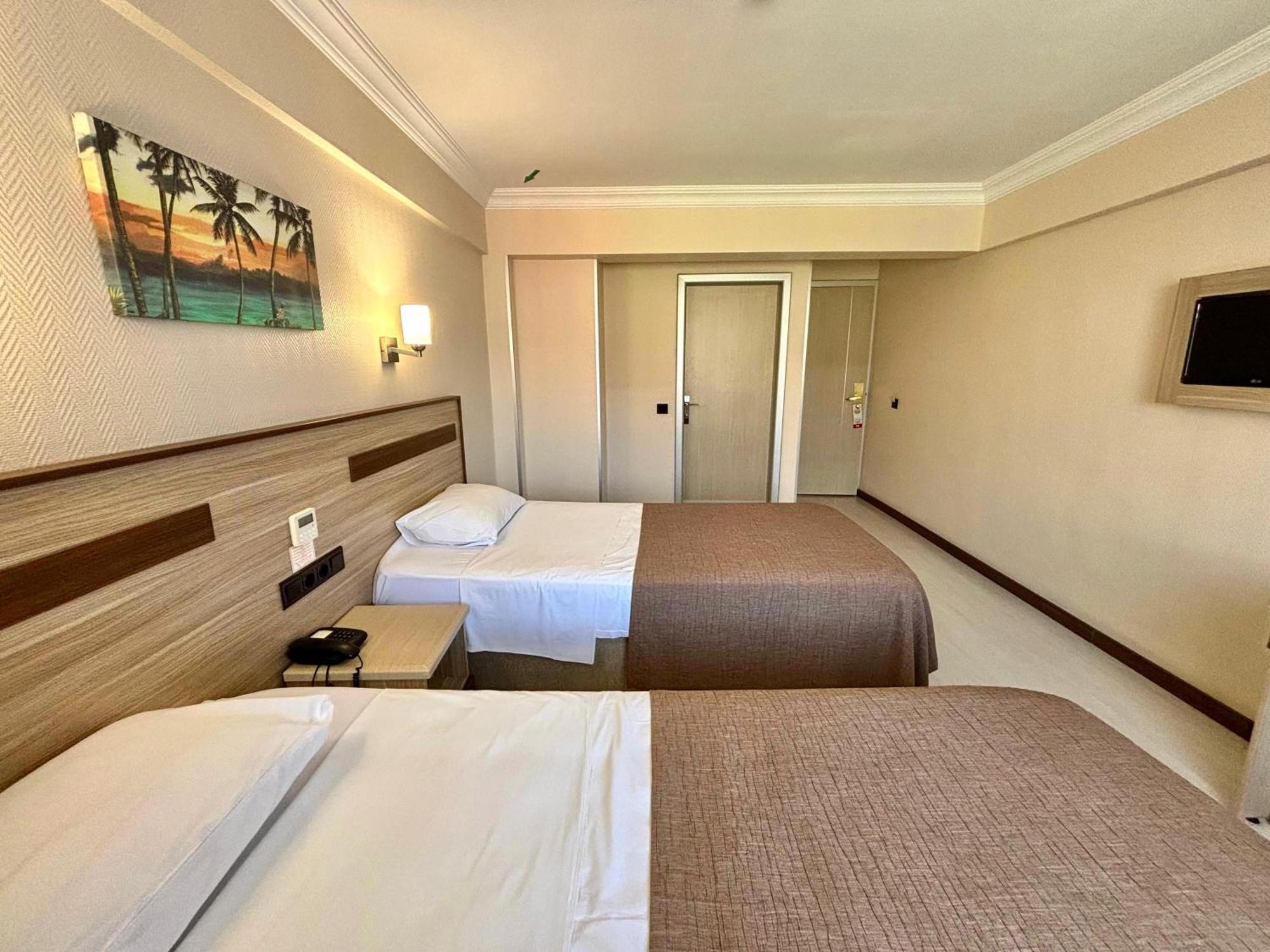 Gold Hotel Istanbul Bagian luar foto