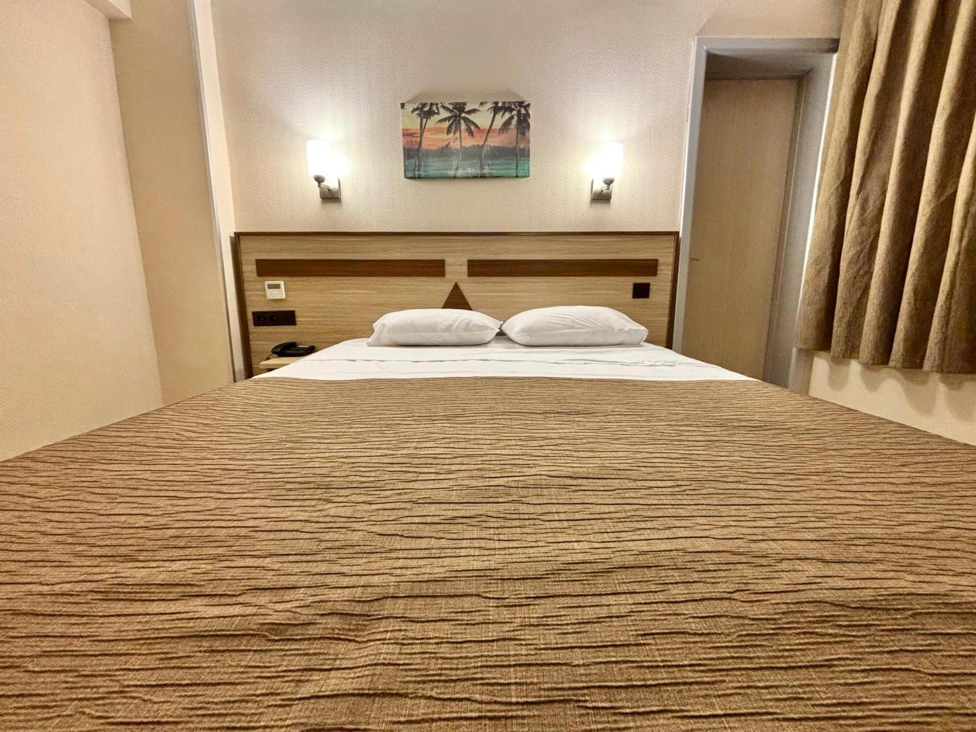 Gold Hotel Istanbul Bagian luar foto