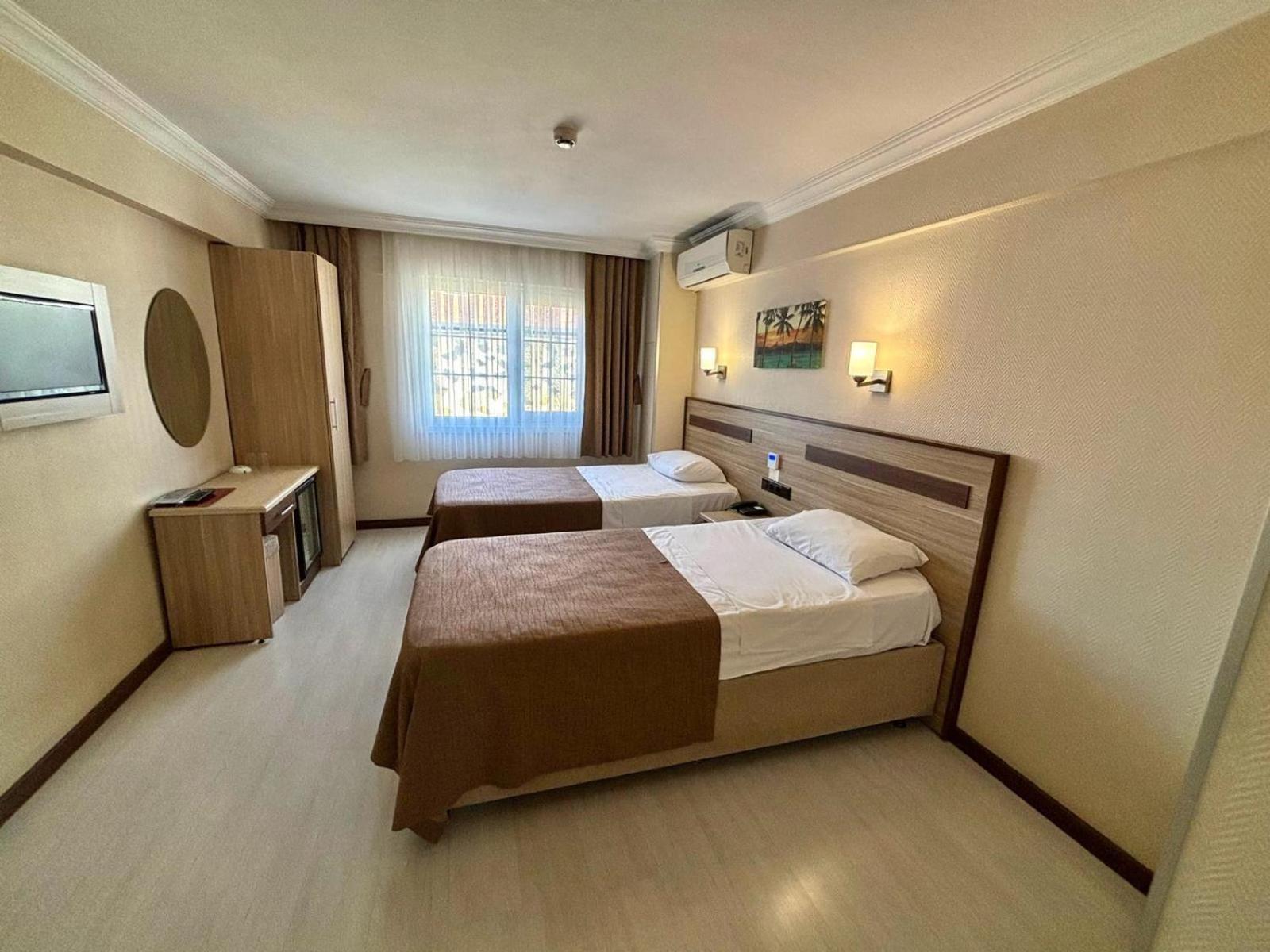 Gold Hotel Istanbul Bagian luar foto